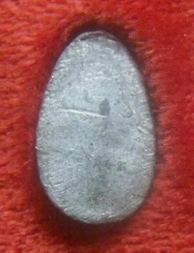 **เบาๆ**พระพิจิตรเม็ดข้าวเม่า จ.พิจิตร**เนื้อชินตะกั่ว กล่องเดิม สวยๆ