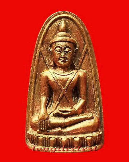 พระบุเรงนอง หลวงพ่ออุตตมะ วัดวังก์วิเวการาม จ.กาญจนบุรี ฉลองอายุ 84 ปี เนื้อทองแดง สวยมากค่ะ