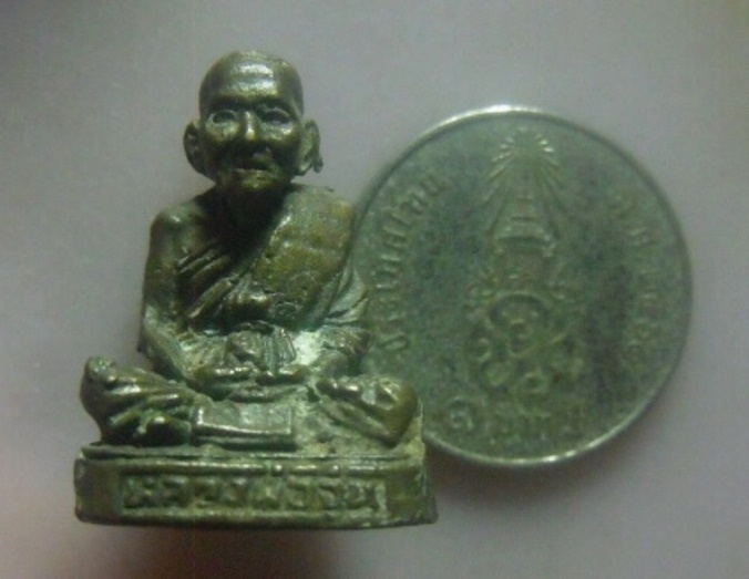 **เบา​ๆ​**รูปหล่อ หลวงพ่อจุ่น วัดเขาสะพายแร้ง อ.ท่ามะกา จ.กาญจนบุรี**