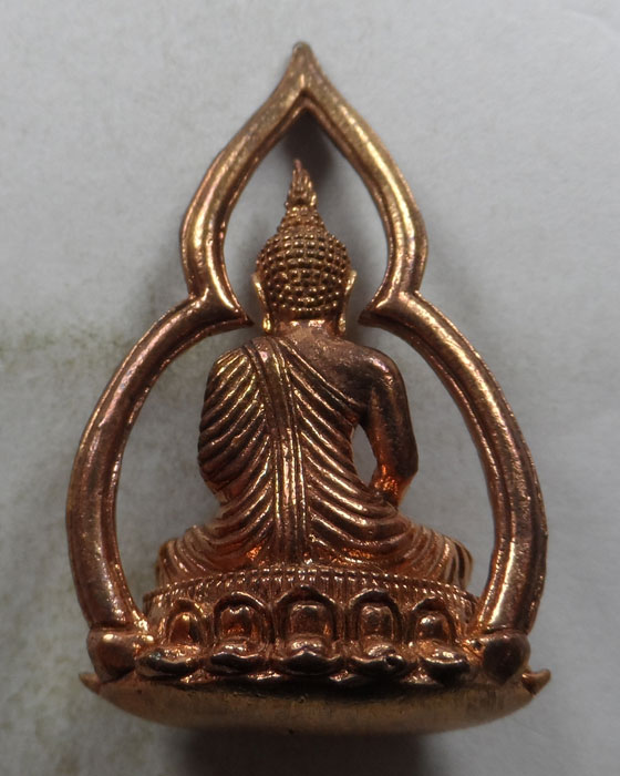 รูปหล่อพระพุทธ รุ่น ๓ หลวงพ่อกัณหา สุขกาโม วัดแพร่ธรรมาราม จ.แพร่ (ครบรอบ ๖๕ ปี)