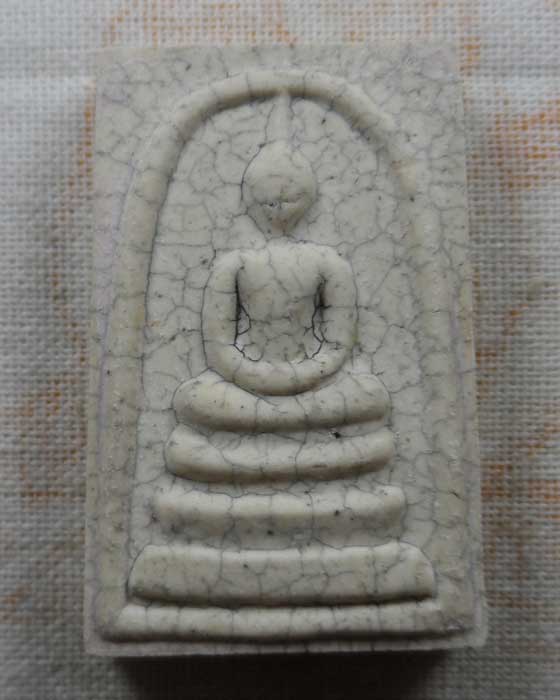 พระสมเด็จ เนื้อแตกลายงา วัดระฆังโฆสิตารามวรมหาวิหาร