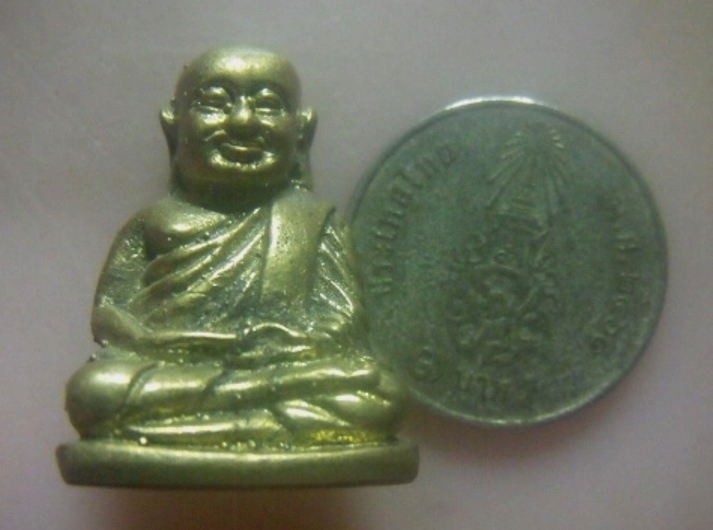 **เบาๆ**รูปหล่อหลวงพ่อเงิน วัดบางคลาน เนื้อทองผสม รุ่นสิทธิโชค**ใต้ฐานตอกโค้ด สวยๆ เชิญชมครับ