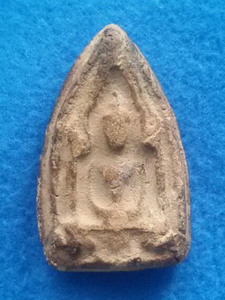 พระขุนแผนเนื้อดินเผา หลวงพ่อกวย วัดโฆษิตาราม จ. ชัยนาท