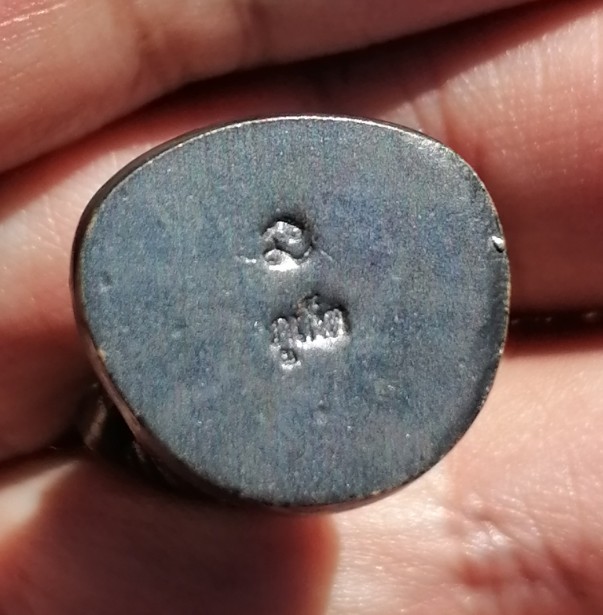 หลวงปู่ทวด รูปหล่อพิมพ์บัวรอบ ตอกโค๊ดใต้ฐาน วัดในหาน จ.ภูเก็ต ปี 2536 เคาะเดียว