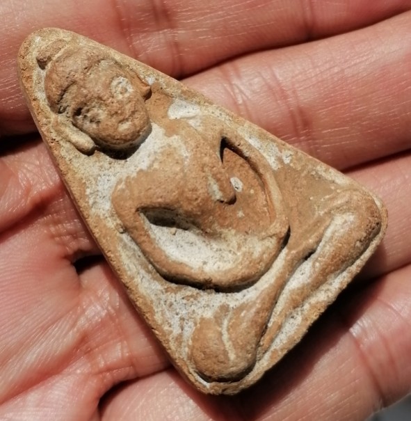 พระกันผี​ พิมพ์ใหญ่​ เนื้อดิน หลวงพ่อกวย​ ชุตินธโร​ วัดโฆษิตาราม​ ยุคต้น​ เคาะเดียว    