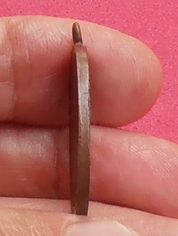 เหรียญหลวงพ่อดิ่่ง วัดบางวัว ฉะเชิงเทรา ปี ๒๔๘๑ รุ่นแรก