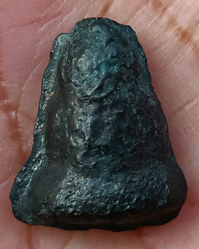 ปิดตาหลังยันต์ เนื้อเมฆพัด พระบ้านเก่าเก็บหลายสิบปีไม่ทราบเกจิ ขนาดสูง 2 ซ.ม.