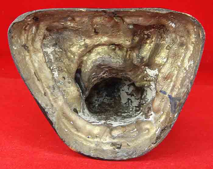 พระอาจารย์มั่น ภูริทัตโต หน้าตัก 5 นิ้ว เนื้อโลหะ ใต้ฐานกลวง