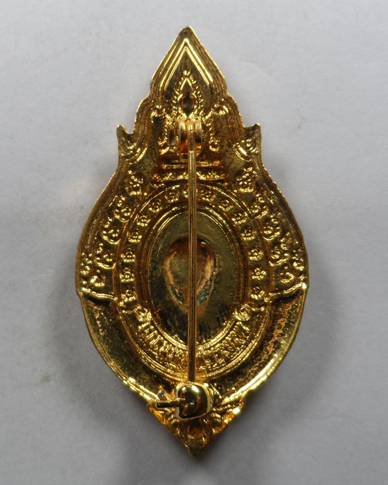 ล็อกเก็ตเข็มกลัด ที่ระลึกครบรอบวันเกิด หลวงพ่อฤาษีลิงดำ วัดท่าซุง จ.อุทัยธานี ปี๒๕๕๑