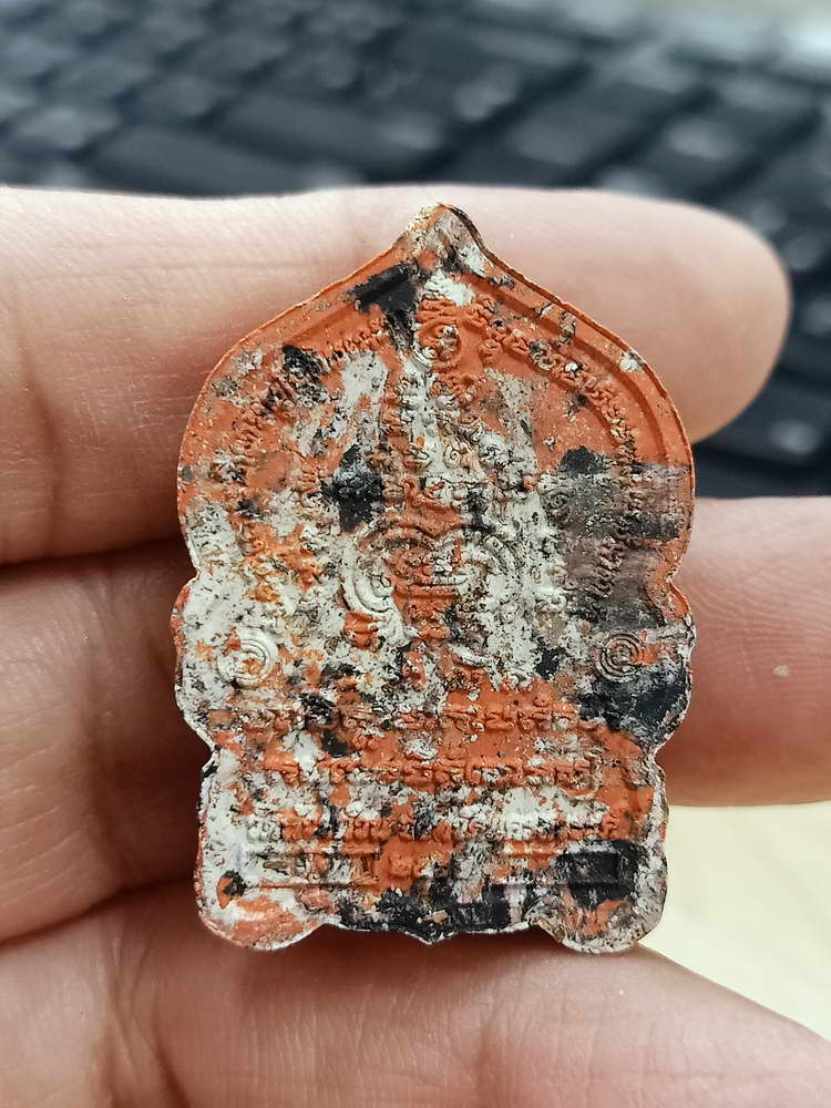 5-40 พระผงนั่งพาน รวยล้านล้าน หลวงพ่อพัฒน์ วัดห้วยด้วน นครสวรรค์ 2563 กล่องเดิม