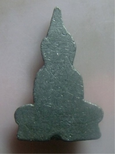 **เบาๆ**พระท่ากระดานเนื้อชินตะกั่ว เก่าๆ ไม่ทราบที่**สวยๆ เชิญชมครับ 