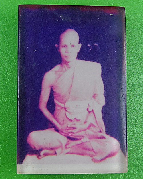 รูปหลวงพ่อถม วัดเชิงท่า ลพบุรี .B293.