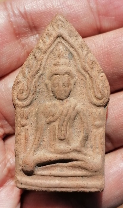 ขุนแผนหลังกุมารทอง​ หลวงพ่อกวย​ วัดโฆษิตาราม​ เนื้อดิน​ ยุคต้น​ เคาะเดียว     