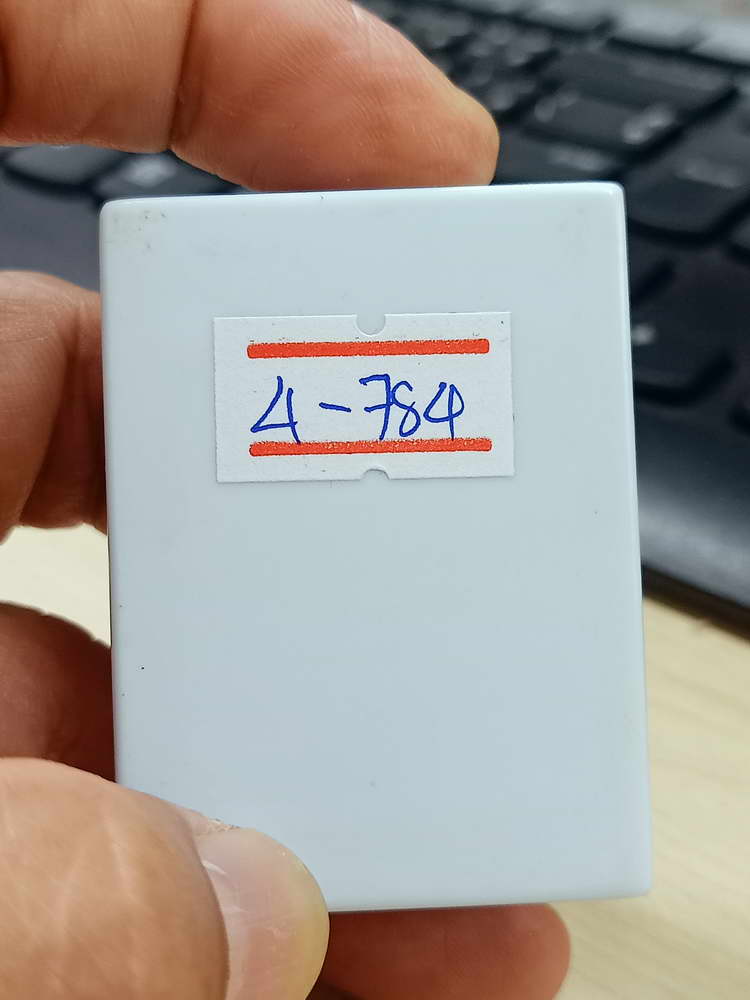 4-784 เหรียญรุ่นสิงห์กำแพงแสน หลวงปู่แผ้ว ปวโร วัดรางหมัน ออกวัดทุ่งกระพังโหม นครปฐม 2554 กล่องเดิม