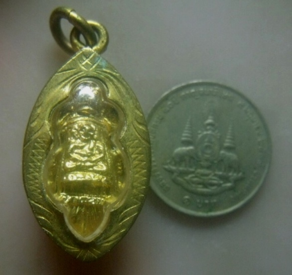 **เบาๆ**พญาต่อทองพระสังกัจายน์ พญาต่อเงินพระสิวลี เลี่ยมไมครอน สวยๆ**วัตถุมงคลแห่งโชคลาภ