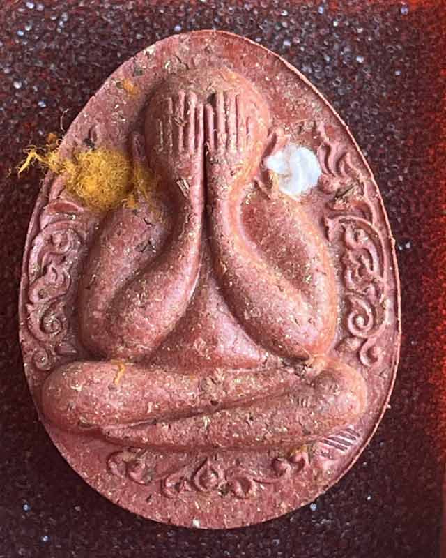 พระปิดตากนกข้าง รุ่นล้านรวยรวย หลวงปู่ศิลา สิริจันโทเมตตาเขียนยันต์ตั้งชื่อรุ่น อธิษฐานจิต กาฬสินธุ์