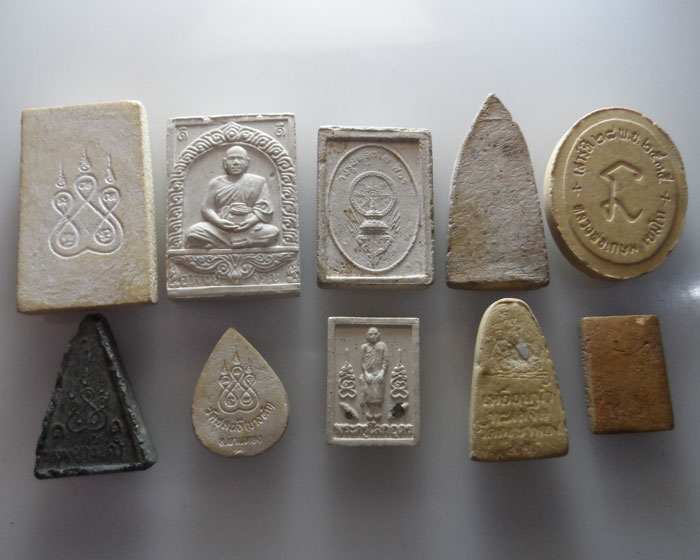 พระผง (๑๐ องค์) (ชุดที่ ๗)