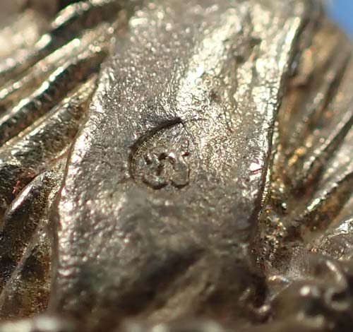 รูปเหมือน หลวงปู่ชา วัดหนองป่าพง รุ่นแรก(เนื้อเงิน)สภาพแชมป์ประเทศไทย+บัตรรับรองพระแท้*143