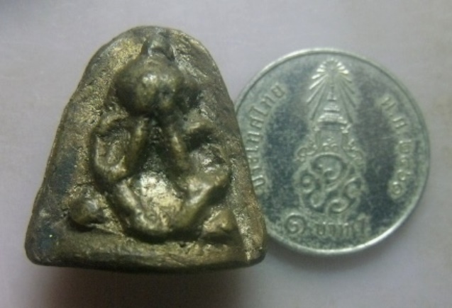 **เบา​ๆ​**พระปิดตามหาอุตม์ พิมพ์ 2 หน้า เนื้อทองผสม เก่า ไม่ทราบที่ สวยๆ**เชิญชมครับ