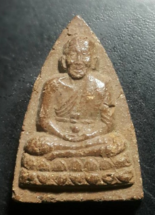 พระผงหลวงปู่ทวดของพ่อท่านคลิ้ง วัดวัดนาสีทอง  จ. สงขลา ปี 2539