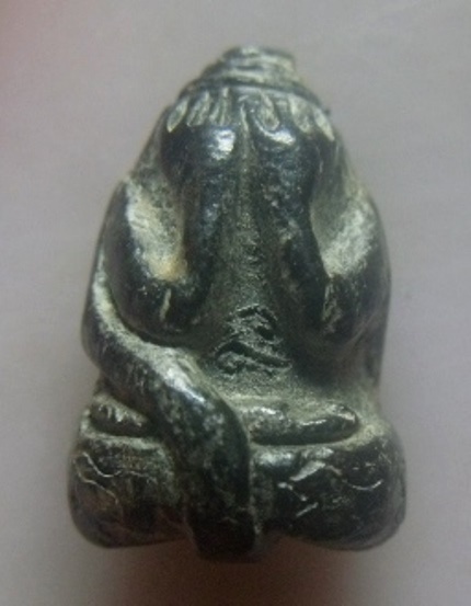 **เบา​ๆ**พระปิดตามหาอุตม์ มือไขว้ จารยันต์รอบ เนื้อผงคลุกรัก หนึกนุ่ม เก่าๆไม่ทราบที่**เนื้อจัด สวยๆ