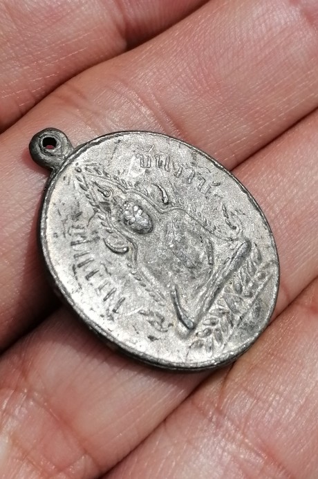 พระเนื้อชินไม่ทราบที่ เคาะเดียว     