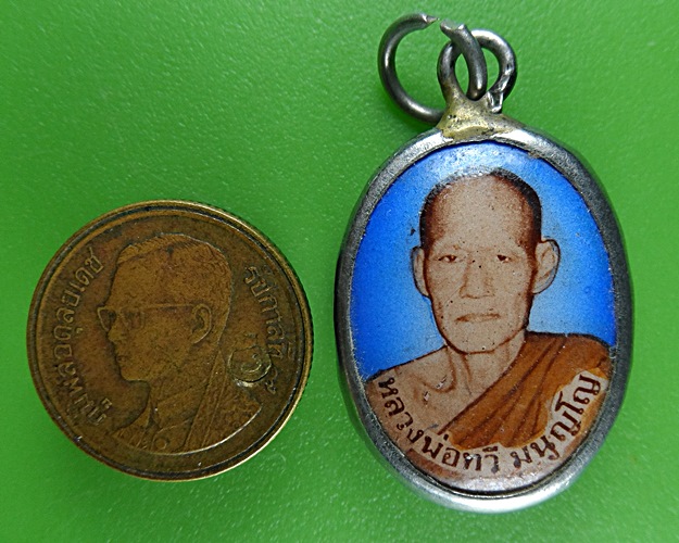 ล็อกเก็ตหลวงพ่อทวี วัดโบสถ์ นครสวรรค์ .B565.