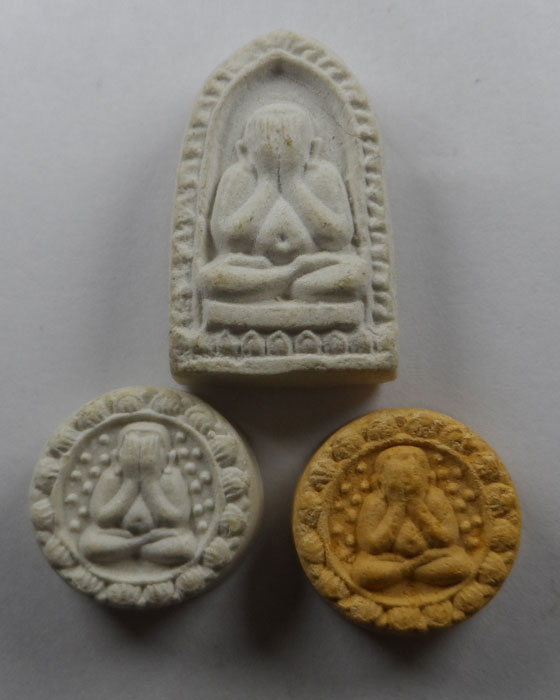 พระปิดตามหาลาภ รุ่นเงินล้าน วัดอมรวดี จ.สมุทรสงคราม ปี๒๕๓๔ (๓ องค์)