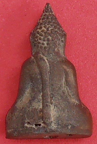 พระหลวงพ่อโต(พระยอดธง) เนื้อระฆัง วัดราษฎร์เจริญธรรม(วัดสุน) ปี๒๕๔๘