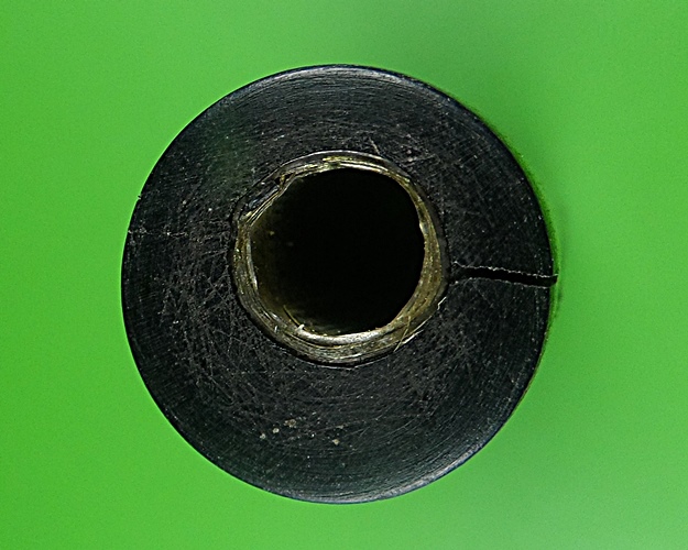 ตะกรุดพญางิ้วดำมหาอุด หลวงปู่สิงห์ วัดบ้านขี้เหล็ก ศรีสะเกษ .B853.