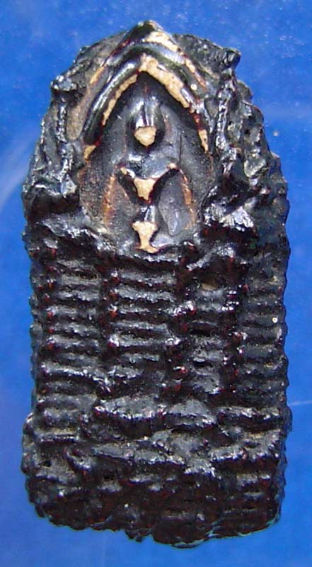 หลวงปู่ภู วัดอินทร์ พิมพ์อุ้มบาตร ถักเชือก ลงรักเก่า พร้อมตลับทองลงยา ลงหนังสือ The Art Of Siam คอลั