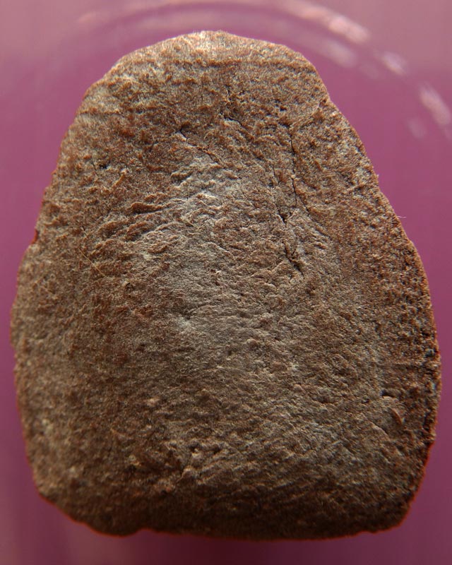 ปิดตารุ่นแรกท้องอุ เนื้อผงว่านผสมน้ำนมควาย หลวงพ่อเขียว วัดหรงบล จ.นครศรีธรรมราช พ.ศ. 2510 (A14)