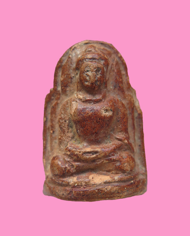 พระเนื้อดิน หลังตราสามเหล่าทัพ