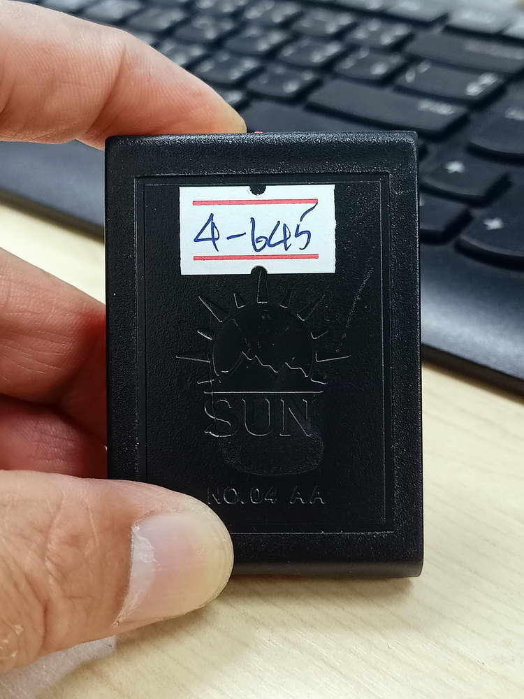 4-645 เหรียญขอบไข่ปลา จันทร์เพ็ญ มหาเศรษฐี หลวงพ่อนงค์ อภิชาโต วัดบางน้ำชน จ.กรุงเทพ 2566 กล่องเดิม