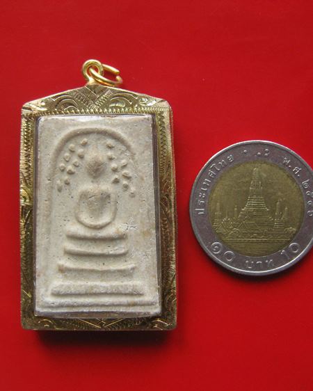 สมเด็จปรกโพธิ์ หลังยันต์อะ หลวงพ่อแล ปี 2519 หลวงพ่อแล กดพิม์ด้วยมือของท่านเอง พระเก่า 40 กว่าปี พร้