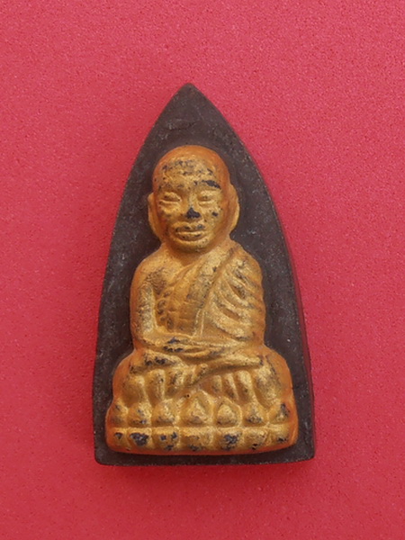 หลวงปู่ทวดเนื้อว่าน ปัดทอง 