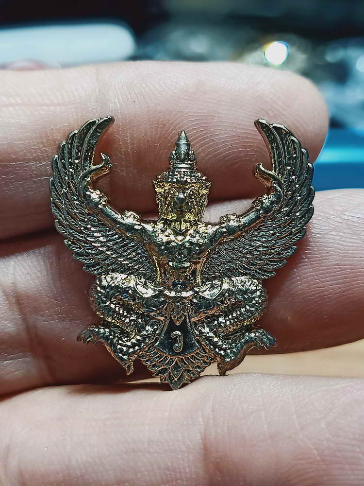 4-340 องค์พญาครุฑรุ่น ราชาฤกษ์ ที่ระลึกผ้ากฐินฯ หลวงพ่อวราห์ วัดโพธิทอง จ.กรุงเทพ 2567 กลท.กล่องเดิม