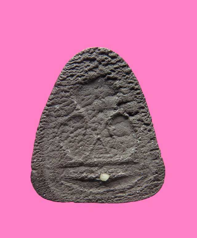 พระปิดตา พระธาตุ 4 ชิ้น เจ้าคุณวิเชียร วัดเครือวัลย์ ปี19