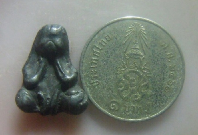 **เบา​ๆ​**พระปิดตามหาอุตม์ เนื้อชินตะกั่ว เก่าๆ ไม่ทราบที่**เนื้อจัด สวยๆ