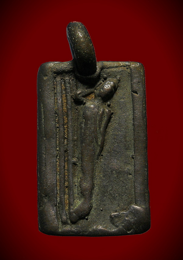 เหรียญหล่อพระประธาน หลังพระประจำวัน วัดห้วยสุวรรณ สุพรรณบุรี ปี๒๔๙๔