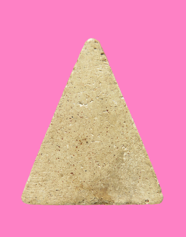 สมเด็จหน้าจั่ว พิมพ์ฐานผ้าทิพย์