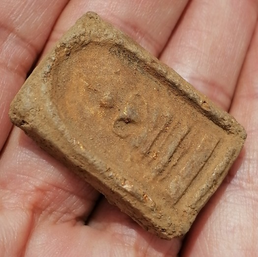 พระสมเด็จทรายเสก​ พิมพ์เกศยาว หลวงพ่อกวย วัดโฆสิตาราม จ.ชัยนาท​ ยุคต้น​ ปี​ 2500-2509​ เคาะเดียว(5) 