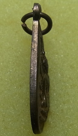 พระพุทธชินราชเนื้อทองแดงพิมพ์หยดน้ำ ผิวไฟ ไม่ทราบวัดที่ออก