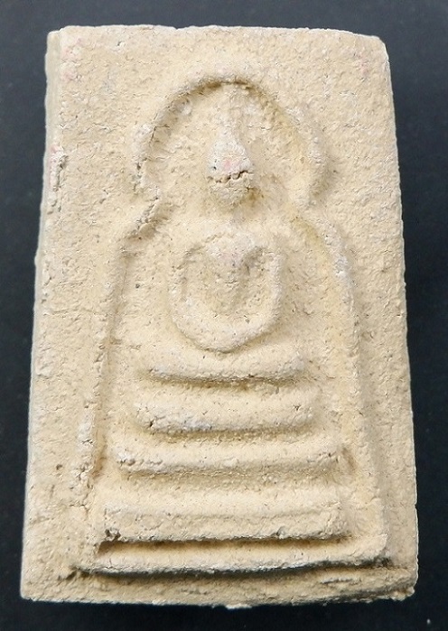 พระผงหลวงพ่อกึ๋น วัดดอนยานนาวา จ.กรุงเทพฯ ปี 2516 พระดี ผงดี พุทธคุณสูง พร้อมกล่องเดิมจากวัดสวยครับ