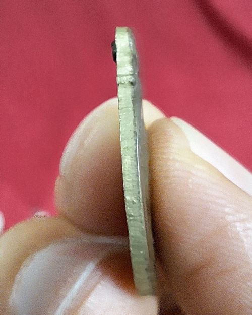 เหรียญแจกแม่ครัว หลวงพ่อสง่า วัดหนองม่วง จ.ราชบุรี รุ่นแรก เนื้อนวะ ปี33