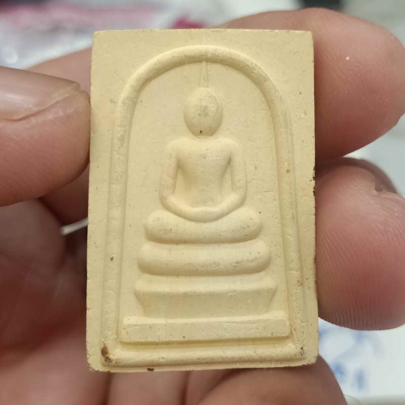 พระสมเด็จ หลังตายางปั้ม วัดใหม่ทองเสน จ.กรุงเทพ พระสภาพใหม่ แต่เก็บเก่ามา ไม่เคยพบเจอกันเลย