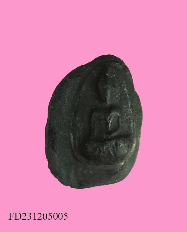 พระเม็ดแตง เนื้อดำ