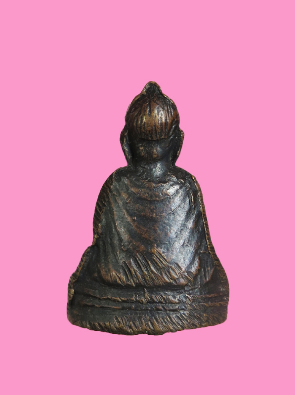 พระประทานพร ปั๊ม เก่า