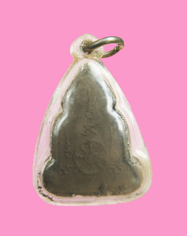 ชินราชเนื้อดิน หลังธรรมจักร