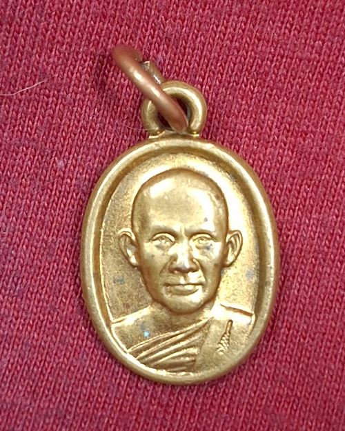 เหรียญเม็ดแตง ครูบาน้อย ตอกโค๊ต วัดศรีดอนมูล จ.เชียงใหม่ ปี2553